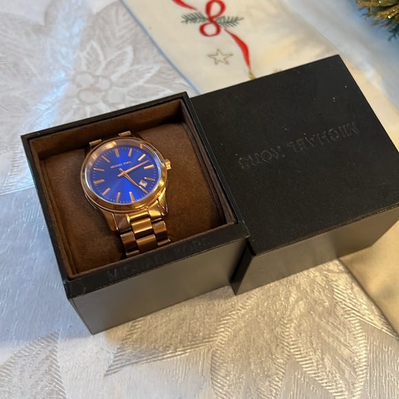 Michael Kors Watch. MK 5913 women - Picture 8 of 10